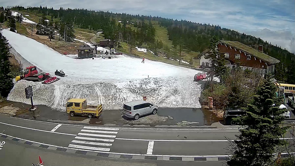 公式横手山 渋峠 2307 Mt Yokote 渋峠 国道最高地点 はいい天気になってきた 明日の予報も晴れ そして満月の皆既月食 ロードバイク 国道最高地点ステッカー ヒルクライム 初夏スキー 志賀草津高原道路 公式横手山 渋峠 2307 Mt Yokote 渋峠 国道最高地点 はいい天気になってきた 明日の予報も晴れ そして満月の皆既月食 ロードバイク 国道最高地点ステッカー ヒルクライム 初夏スキー 志賀草津高原道路
