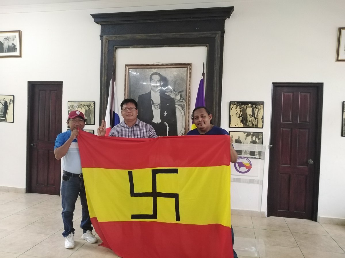 PanamenistaK's tweet photo. Durante el día de hoy Panameñistas de la Comarca Guna Yala, en la sede de la Fundación Arias Madrid, formamos parte de la historia al firmar el memorial por una mejor Constitución, más democrática y para que Panamá cambie de ruta. #FirmoPorPanama #ConstituyenteYa @BlandonJose https://t.co/ANhNqRIUha