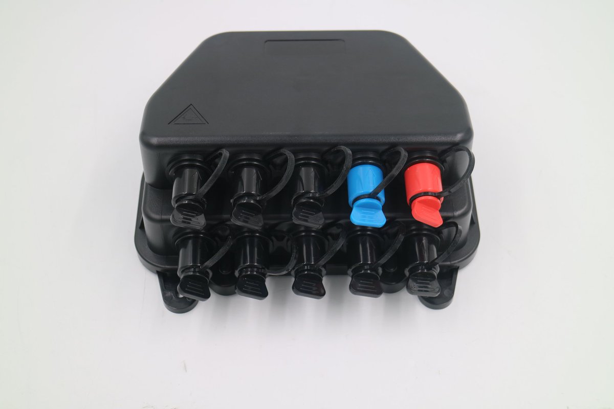 Alisa54677617's tweet image. 10 Port Huawei Mini SC NAP Termination Box Complete with 1 pcs 1x8 Mini PLC Splitter, it also can load with Hybrid Splitter 1x2 Unbalanced FBT Splitter and 1x8 Mini PLC Splitter. Any interest please contact me for more information: alisa@springoptic.com
#huawei #minisc #NAPbox