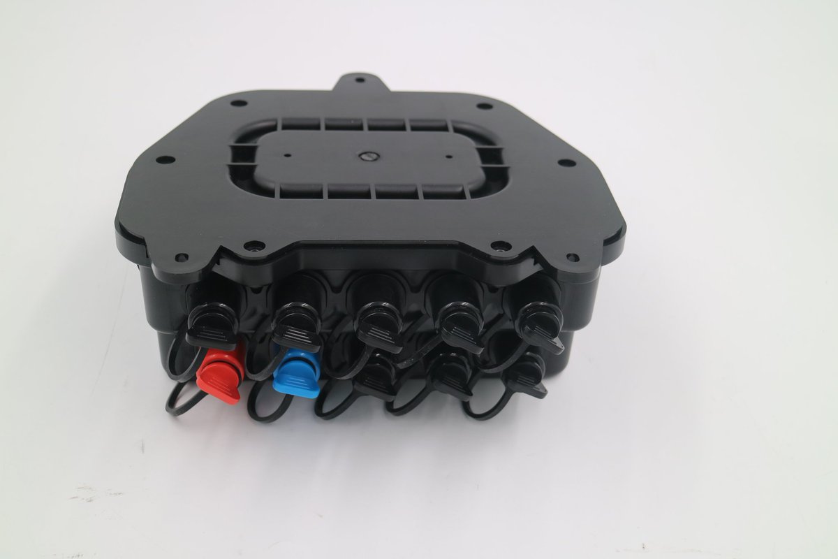 Alisa54677617's tweet image. 10 Port Huawei Mini SC NAP Termination Box Complete with 1 pcs 1x8 Mini PLC Splitter, it also can load with Hybrid Splitter 1x2 Unbalanced FBT Splitter and 1x8 Mini PLC Splitter. Any interest please contact me for more information: alisa@springoptic.com
#huawei #minisc #NAPbox