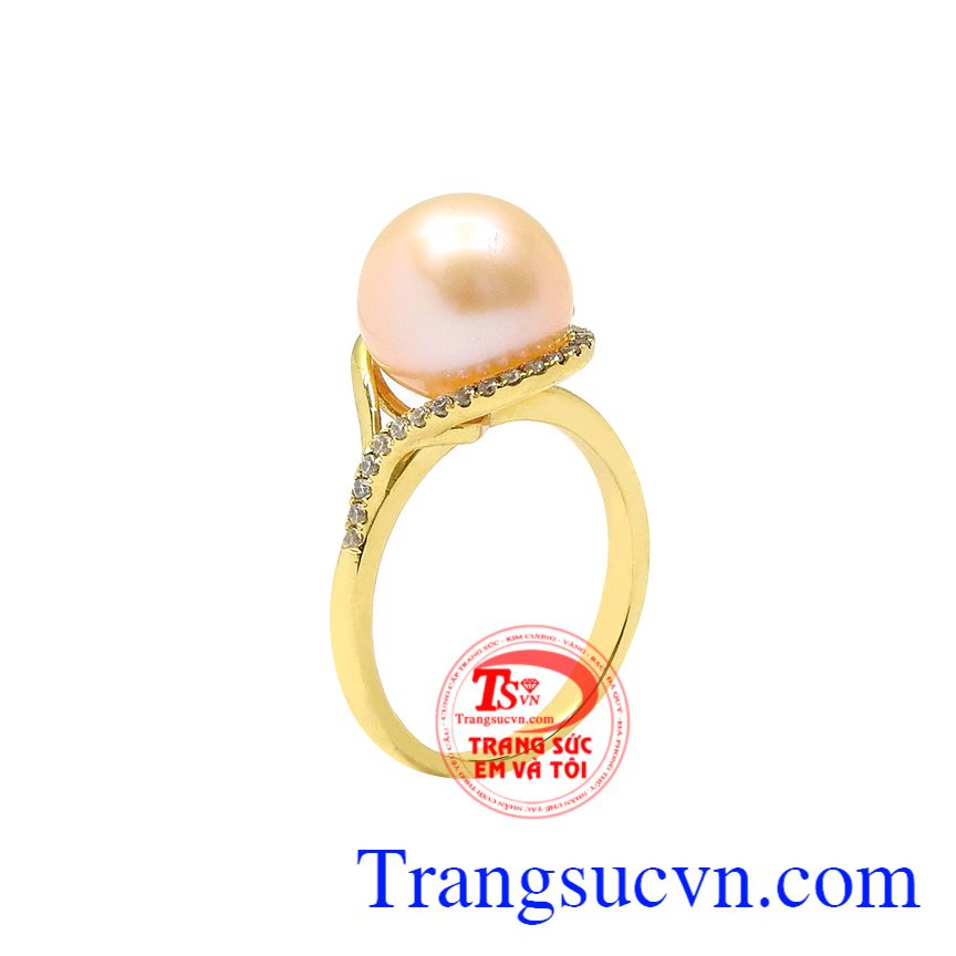 trangsucvn_com's tweet photo. https://t.co/zGBCxw0v7Y Nhẫn nữ ngọc trai trang nhã với thiết kế tinh tế, nữ tính. https://t.co/g8ACNBSe3c #matdayPearl #Pearl #matvang #matngoctrai #matdayvangtay #gold14k #gold18k #EVT #EMVATOIhttps://evt.vn/https://emvatoi.vn/ https://t.co/5qrOmDeliH
