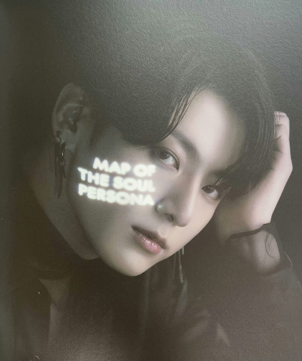 jjkfolder's tweet photo. jungkook in the mots on:e photobook CLUE concept <3 credits to @moyakm7 https://t.co/pxJzAy4EBX