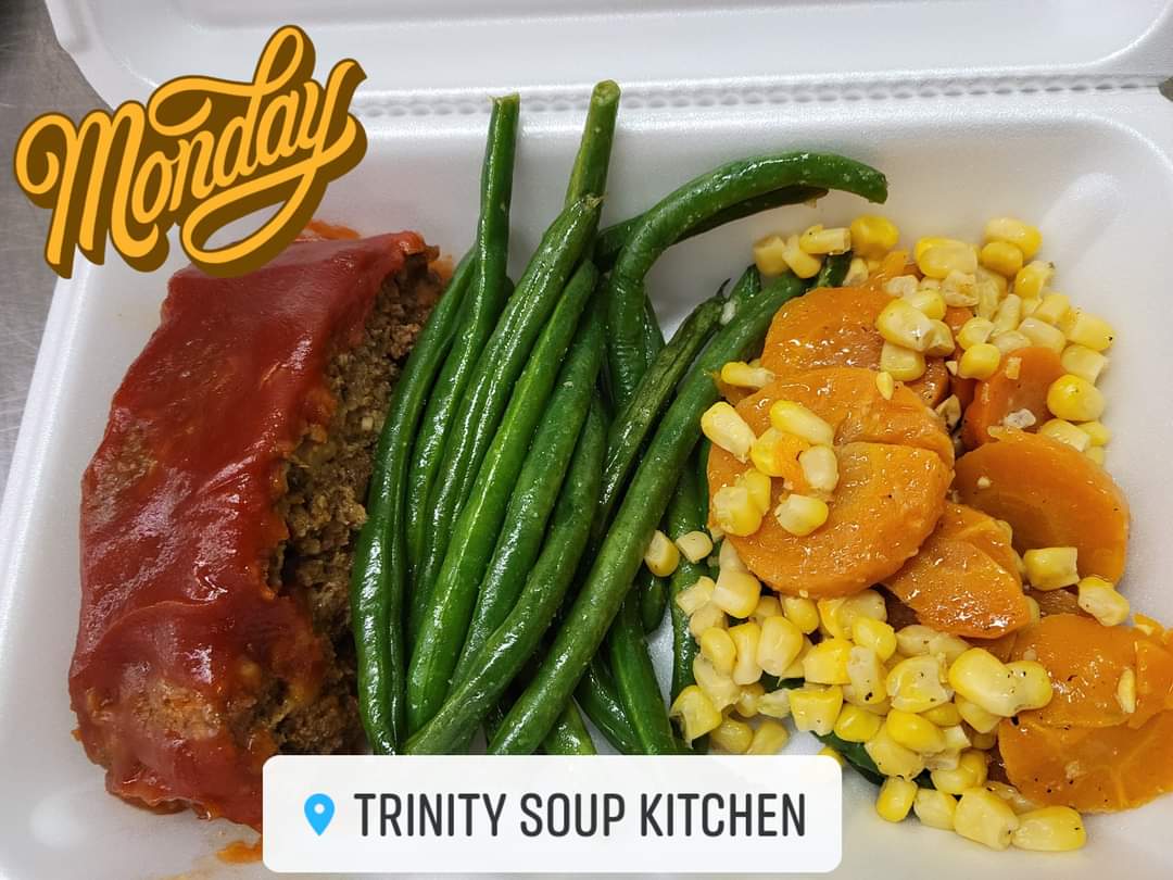 🎉You know what time ⏰ it is!!!! 
🤘😝🤘Meatloaf Monday!!! 👩🏼‍🍳 #BethlehemPA #TrinitySoupKitchen #EndHunger #FoodInsecurity #FeedingAmerica #LehighValley #FeedingPennsylvania #SHFBLV #MealsToGo #HealthyFood