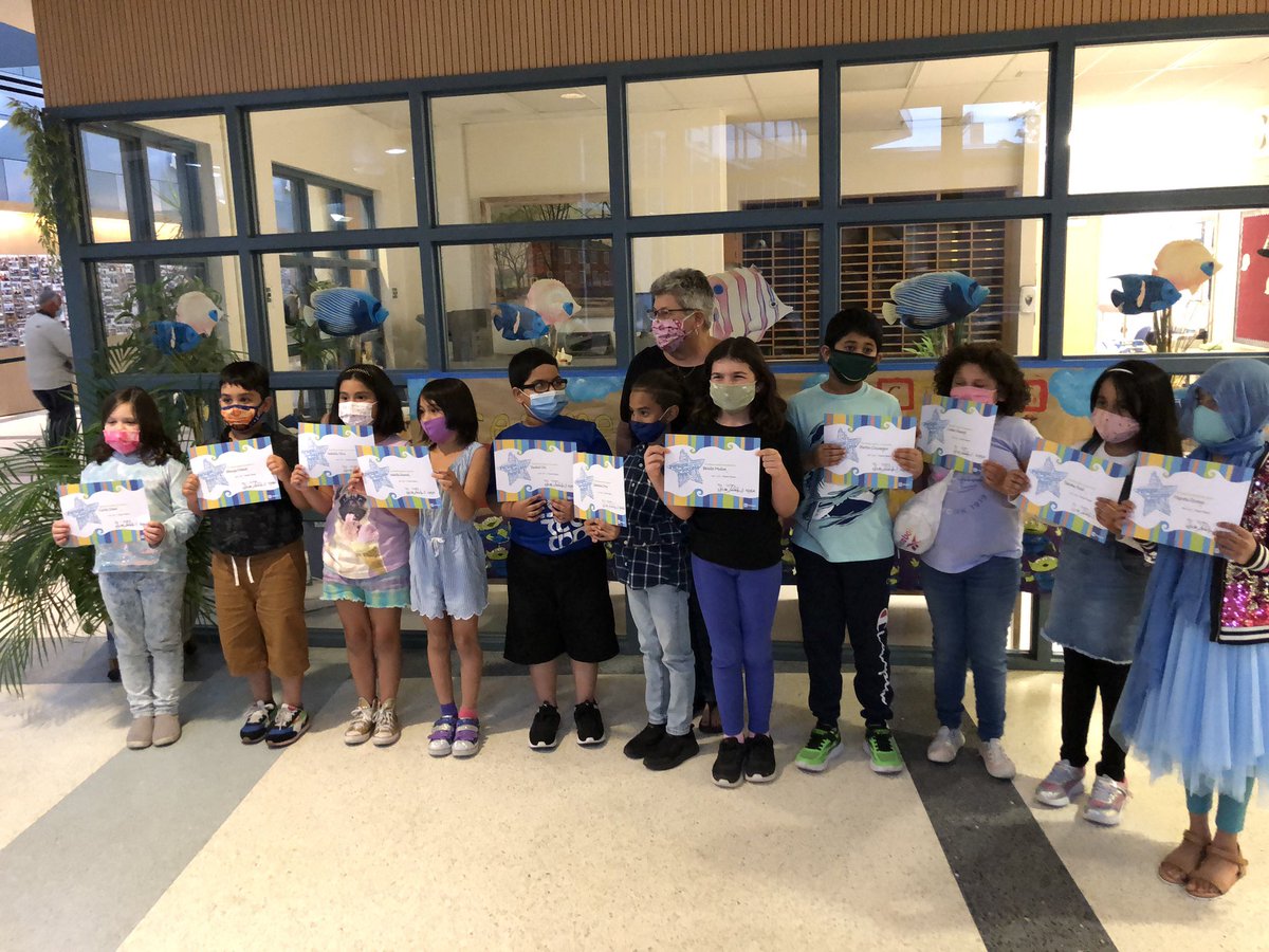 FTSD_Blakely's tweet photo. These kids...💙💛💙 So proud of all of them!! https://t.co/mC6Ju7ytS5