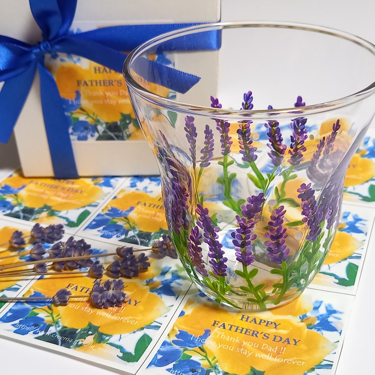 Le Manege S Tweet 夏に向けてラベンダーグラスのご紹介です 花言葉は 幸せが来る ラベンダー畑で風が通りゆらゆらと揺れているような その香りまで漂ってきそうなグラスです 父の日特別ラッピング Lupopo Cafe さまthanks グラスペイント Pebeo 父の日