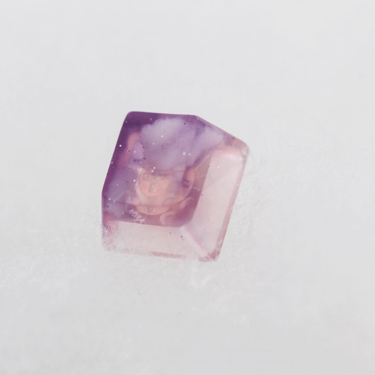 morganlelayne's tweet photo. After a few weeks of doing work behind the scenes to really improve the technical quality and consistency of my keycaps, I can finally show off the first of what I hope to be a series called Elysium. Dusk, in the series, will go up for raffle sale on Wed, May 25 at 12pm PDT https://t.co/4w6JbXBT82