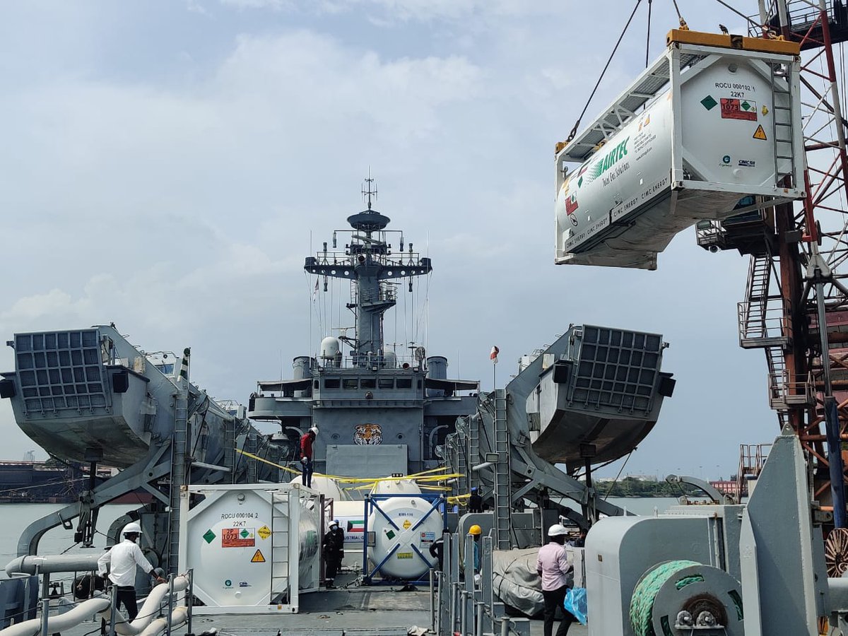 Indsamachar's tweet photo. #OperationSamudraSetu II: INS Shardul with 270 MT Liquid Medical Oxygen (LMO) & 1200 filled oxygen cylinders embarked from Kuwait, UAE arrived at New Mangalore today. https://t.co/JBjxpI3aXa