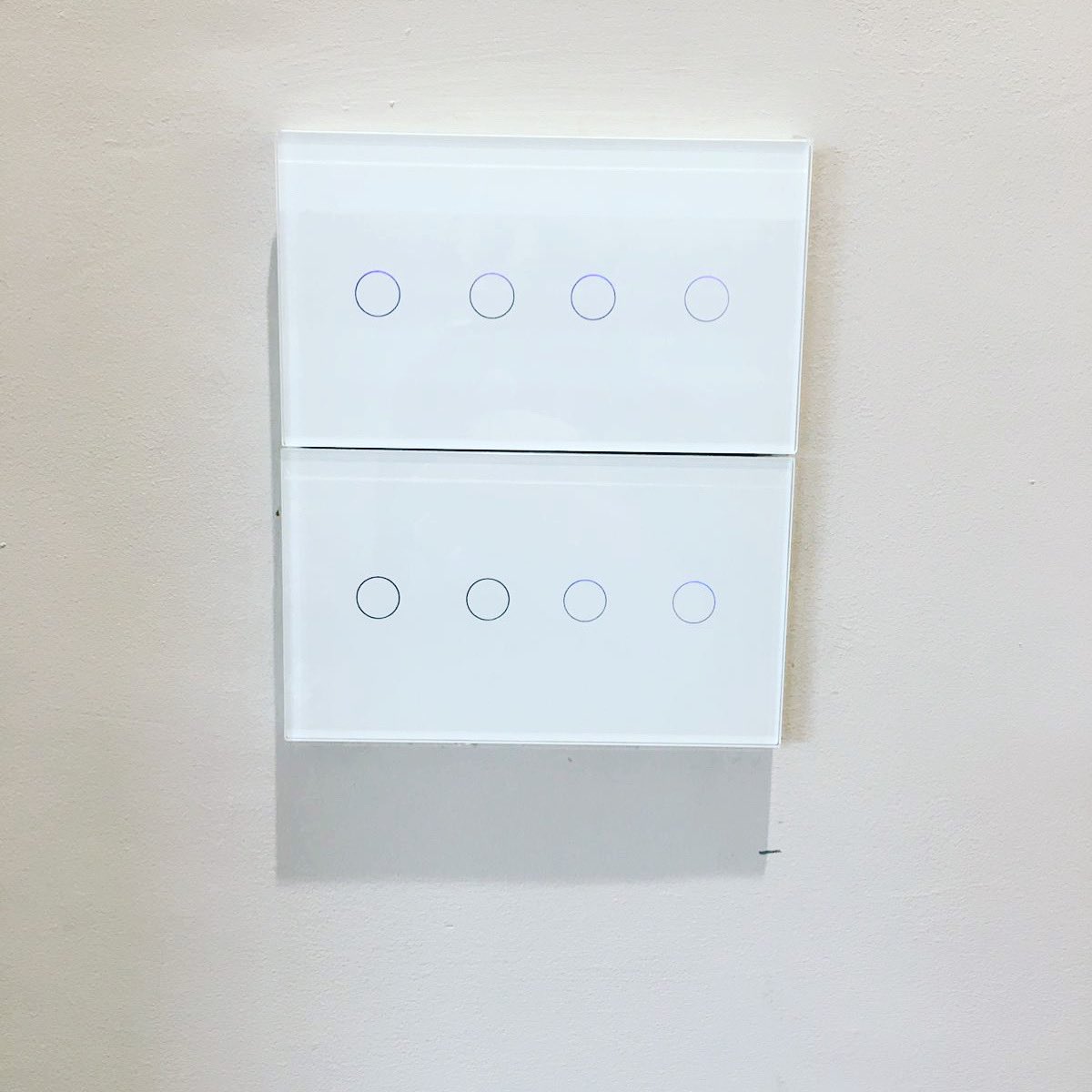 DPGoodwinelec's tweet image. Wireless dimmable smart switches installed at our clients house. 
As well as being a great addition to the home, wireless switches are also a great security extra, by being able to control the lighting even when you are away from your home!

#wireless #smarthome #smart #gogreen