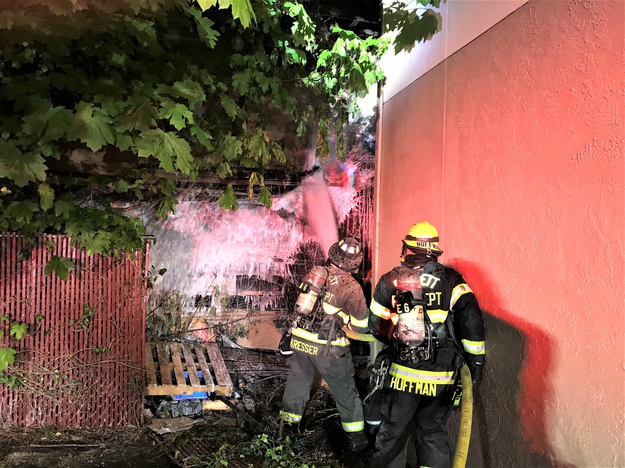 on Twitter "No injuries in 2alarm fire on Everett