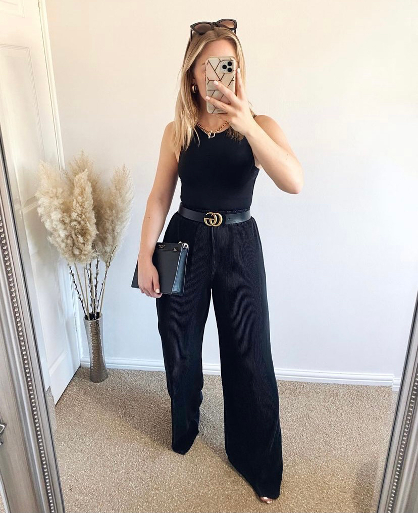 thenuevoedit's tweet photo. We are loving the feeling of going out out! Our Pleated Co-ord Sets are so versatile and we love how @ems_style_edit is dressing up the trousers here to give us a stunning evening look. Extremely low stock for this set on the website so don't miss out 🖤 https://t.co/yU3N4Ed9ky