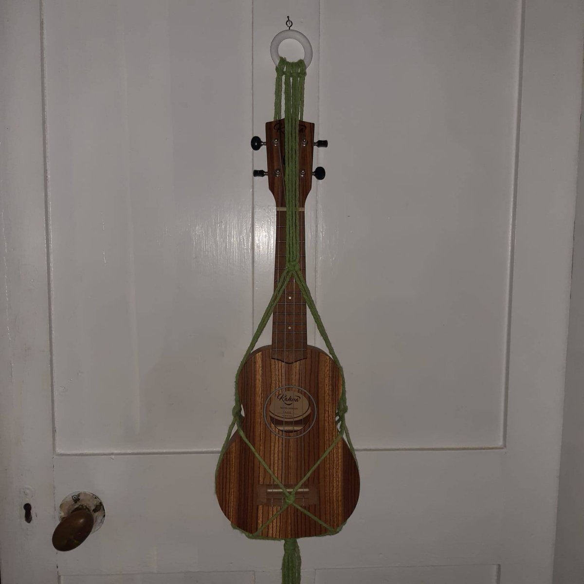 FredsHaberdash1's tweet photo. One of our lovely customers used our Hoooked Spesso recycled macramé cotton and an old curtain ring to create this fabulous ukelele sling. We love it Lottie!
#recyclereuse #hoooked #macramé #shoplocal #cotton #ukelele #chesterfield #derbyshire #georgeformby https://t.co/AQwahDVgbI