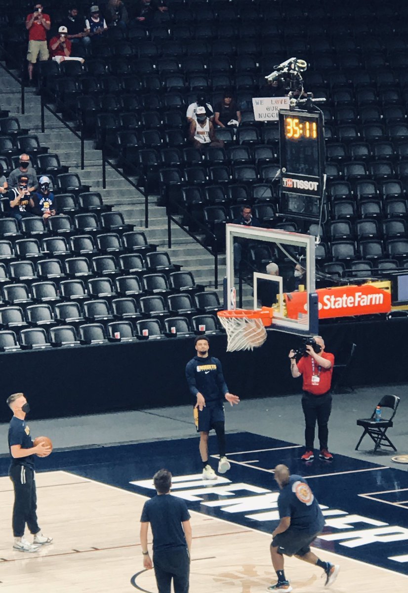 KurtyFlo's tweet photo. @BeMore27 @NBAonTNT 👀👀👀Caught a perfect shot of the perfect shot! RESPECT! https://t.co/rwKsK5oh2h