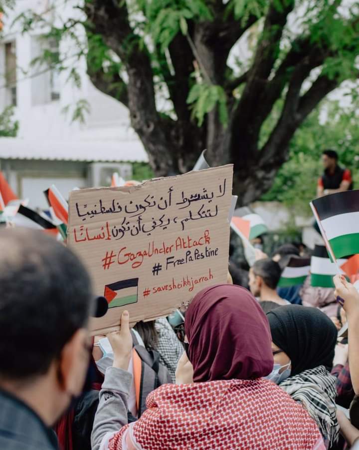 HajriaEllaa's tweet photo. #اسرائيل_تخترق_الهدنه
#FreePalestine
#GazaUnderAttack
#Palestine
#Gaza_under_bombardment
#savesheikhjarrah
#غزة_تحت_القصف  🇵🇸
#AqsaUnderAttack https://t.co/MdmU2UlDFY