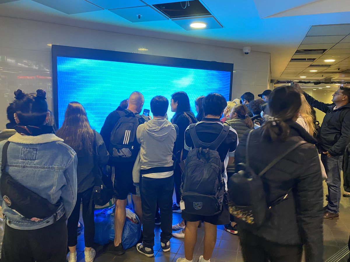 AmaaniSiddeek's tweet photo. From school kids to tired workers commuting home - people have gathered at Central Station to scan a fleeting @JetstarAirways QR code. A free voucher is what they’re hoping to win ✈️
#COVIDGetAway ??? https://t.co/9FhrTaaSR4