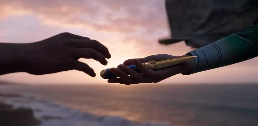 Nerd_Geek_Lab's tweet image. A adaga oferecida por Sersi no primeiro trailer de Eternos, que saiu hoje cedo EXISTE DE VERDADE. O artefato com cabo de lapis-lazuli e lâmina de ouro foi encontrado em 1927 em uma tumba na cidade de Ur, na Mesopotâmia. Acredita-se que ela seja do ano 2400 a.C.
#Fandral #Marvel