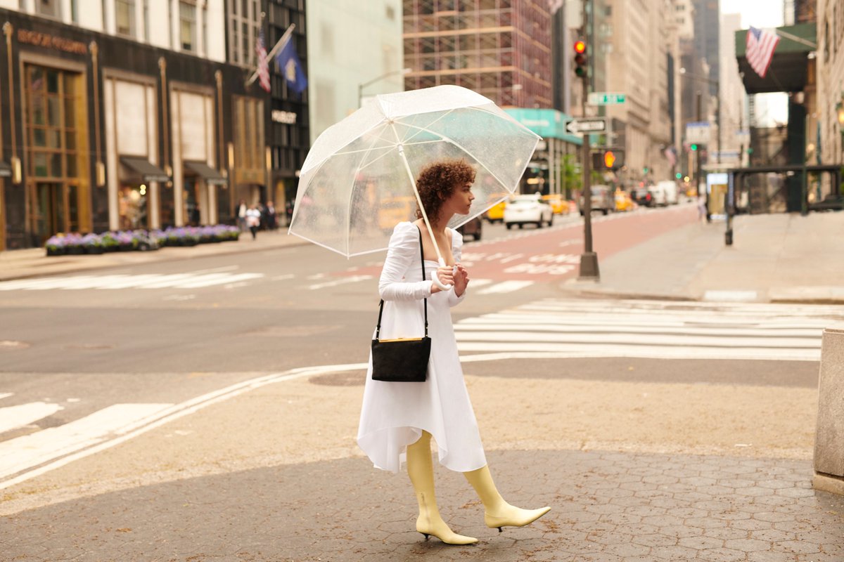 Bergdorf Goodman tweet media