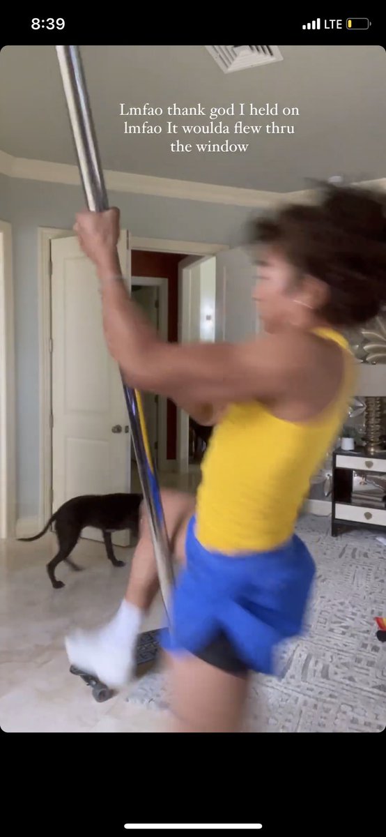 ChekainahGrace's tweet photo. this how some yall relationship be lookin 😗💀 iykyk! ive been laughing for the past 5 minutes 💀 @bretmanrock #bretman #bretmanrock https://t.co/sIuxwG9GWF