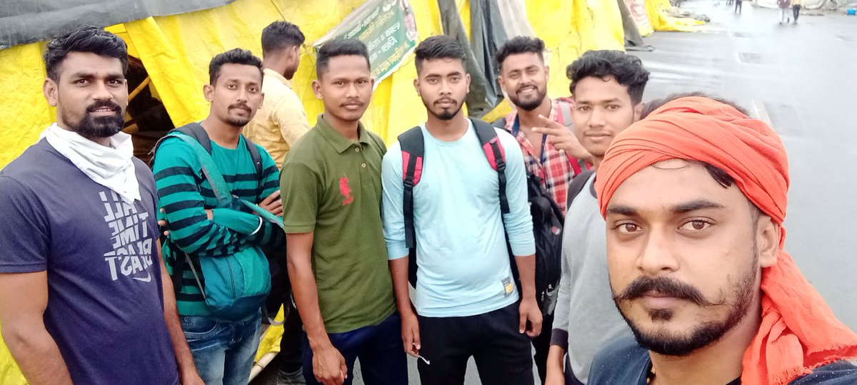 Ravi__Dhiman's tweet photo. अब भी वक्त है, संभल जाओ
वक्त रहते भर्ती करवाओ
कोर्ट वोर्ट का चक्कर छोड़ो
कुछ अपने दम पर भी करवाओ
#sscgd_2ndlist_remaining_55000 
@HMOIndia @Akshay01721919 @journo_jitendra @ndtvindia @RahulGandhi @Ranbir_Crpf @crpfindia https://t.co/8UBHBwwqPM
#sscgd_2ndlist_remaining_55000 https://t.co/HAzYLUV0lF