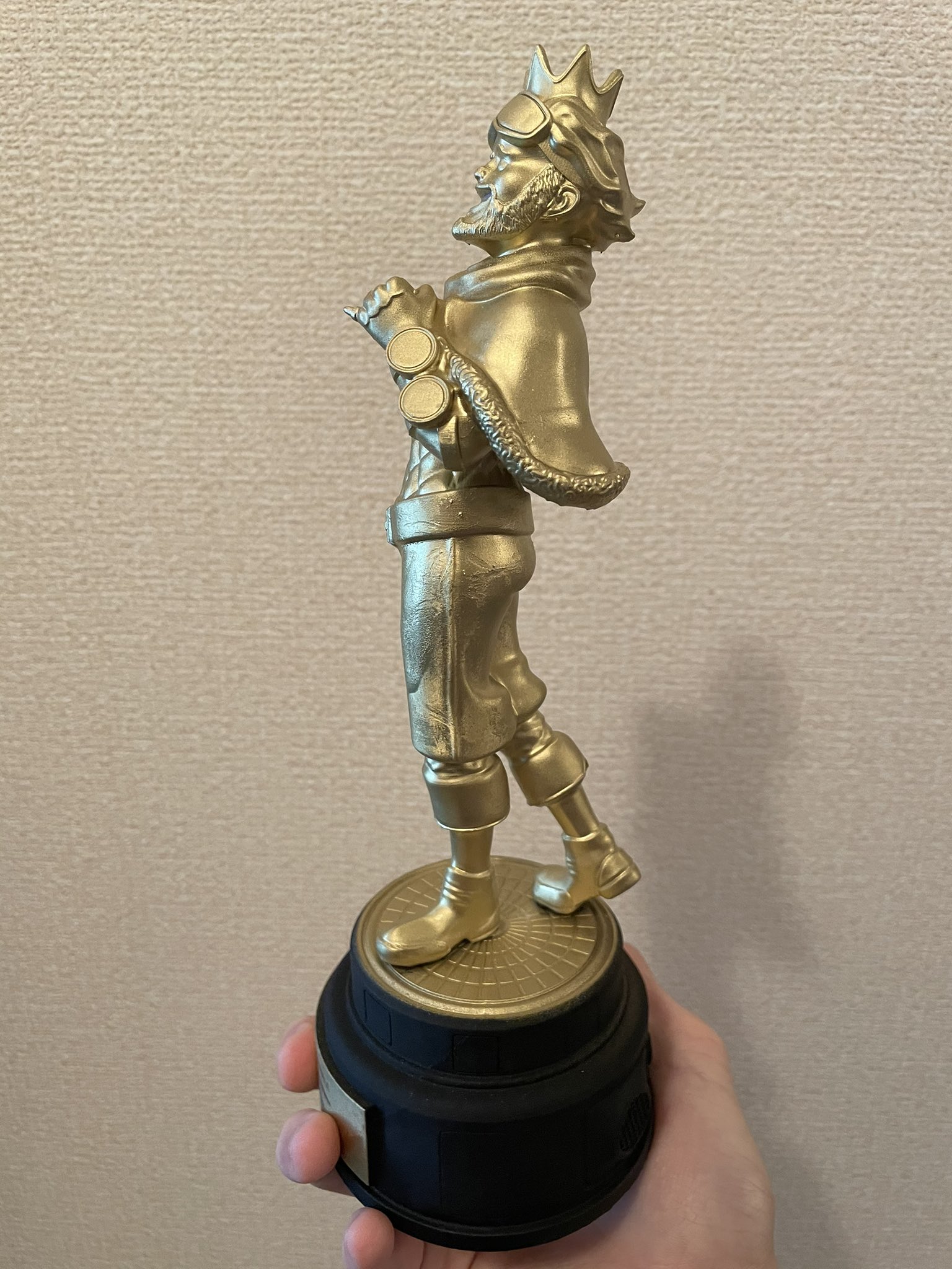 えど リアルトゥーマッチウィット届きました 完成度高くてめっちゃびびってます これで俺もリアルデコイ出せるようになりました Apexlegends スパレジェ T Co Vleiyzewmw Twitter