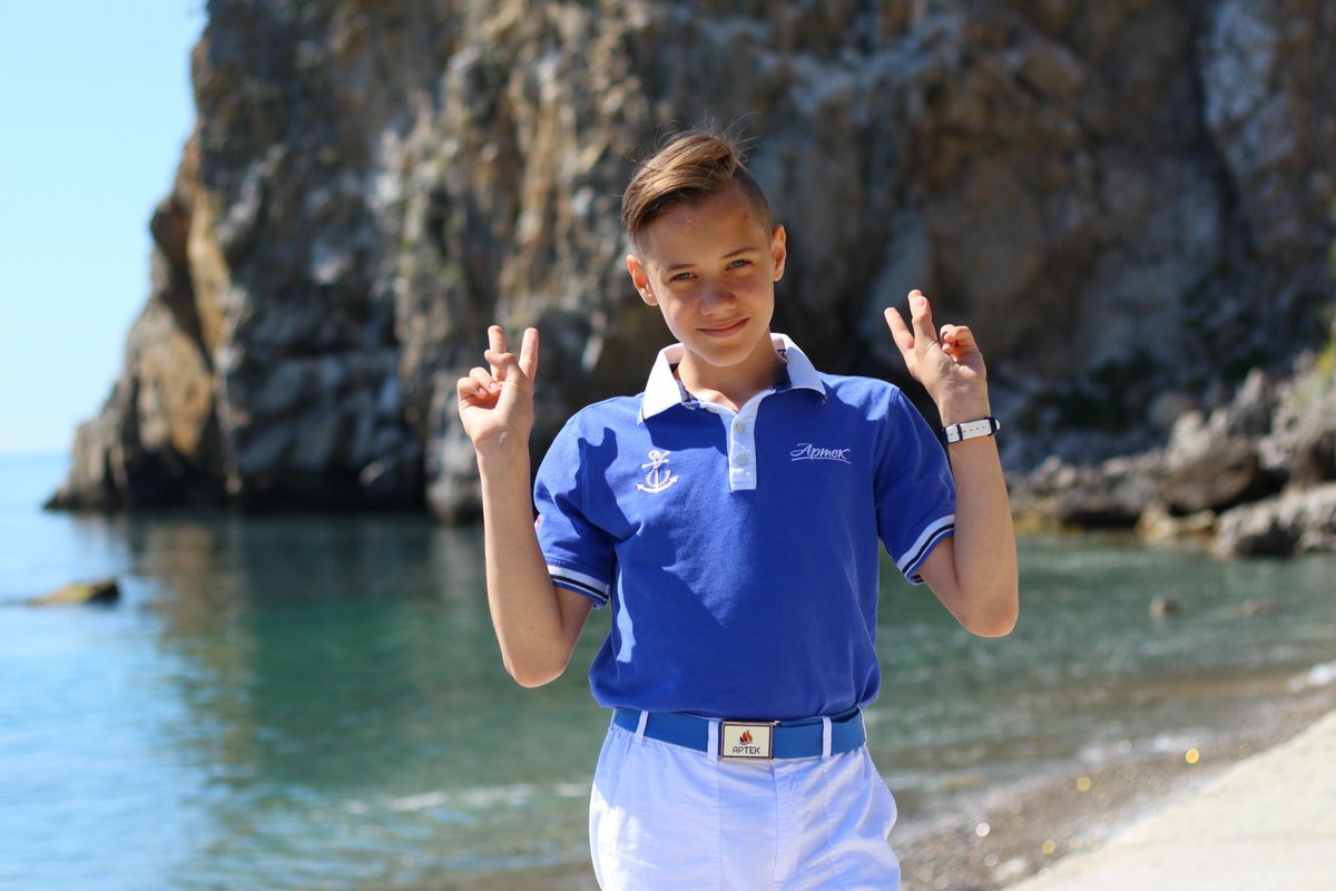 Раньше я мечтал побывать в Артеке, теперь я мечтаю быть здесь каждый год.
Как же здесь круто!