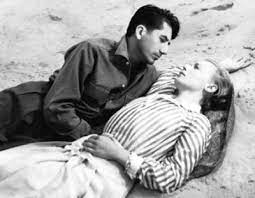 merlinpapin3's tweet photo. #WatchingClassicsChallenge2021 Mai (#Danielgélin)Vu (découverte) le film #UneHistoiredamour de #GuyLefranc (1951) avec #LouisJouvet, #DanyRobin, #DanielGélin , #YolandeLaffon, #GeorgesChamarat , #MarcelHerrand ,
@Jouxplane83 @FredOL69007 @tbarnaud https://t.co/jFCh6eOhwy