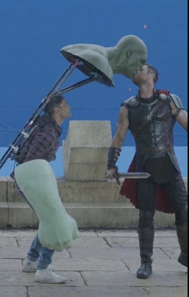 RT @MarveIFacts: Behind the scenes of ‘Thor: Ragnarok’ (2017) https://t.co/UzPkIBbQF0