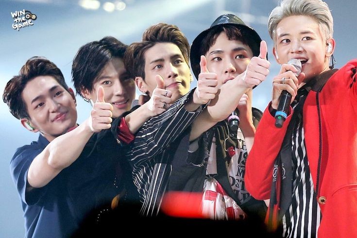 NUTTYMVP's tweet photo. It's my heart ❤
Once a shawol,Always a shawol 
#shinee13thanniversary https://t.co/rWfiDLyAGg