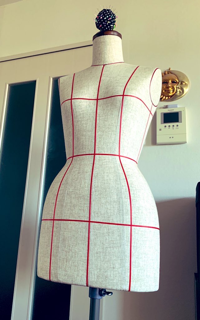 美由 新しいマネキン 前にdiyリノベの番組見てたら トルソー置いてあって何かシャレてるなぁって マネキン好きにはたまらんっすw ピンクッションは自作その