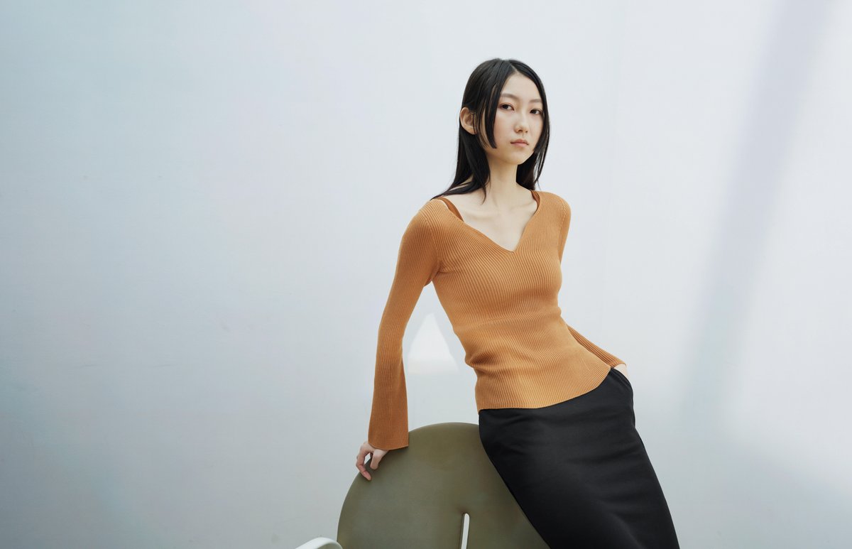 fashionsnap's tweet photo. ユニクロの次のコラボは「Mame Kurogouchi」。女性にとって最も親密なインナーウェアにフォーカスし、全18型を展開。全ラインナップはこちら＞＞ https://t.co/C2gzmaHmLP https://t.co/IzBmncU6GT