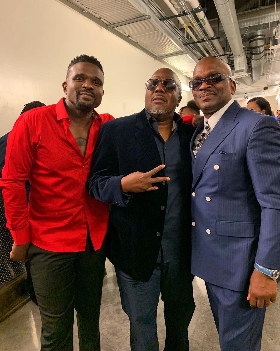 DariusMccrary's tweet photo. Happy Birthday to one of my favorite and funniest brothers on God’s green earth ... @RealEarthquake ... @iamjeromebenton this ones a true #two4 #livinglegends 🗣#jerome !!!#nohoodlikebrotherhood 🙏🏾🧁🔥 https://t.co/ejZciPtAWI