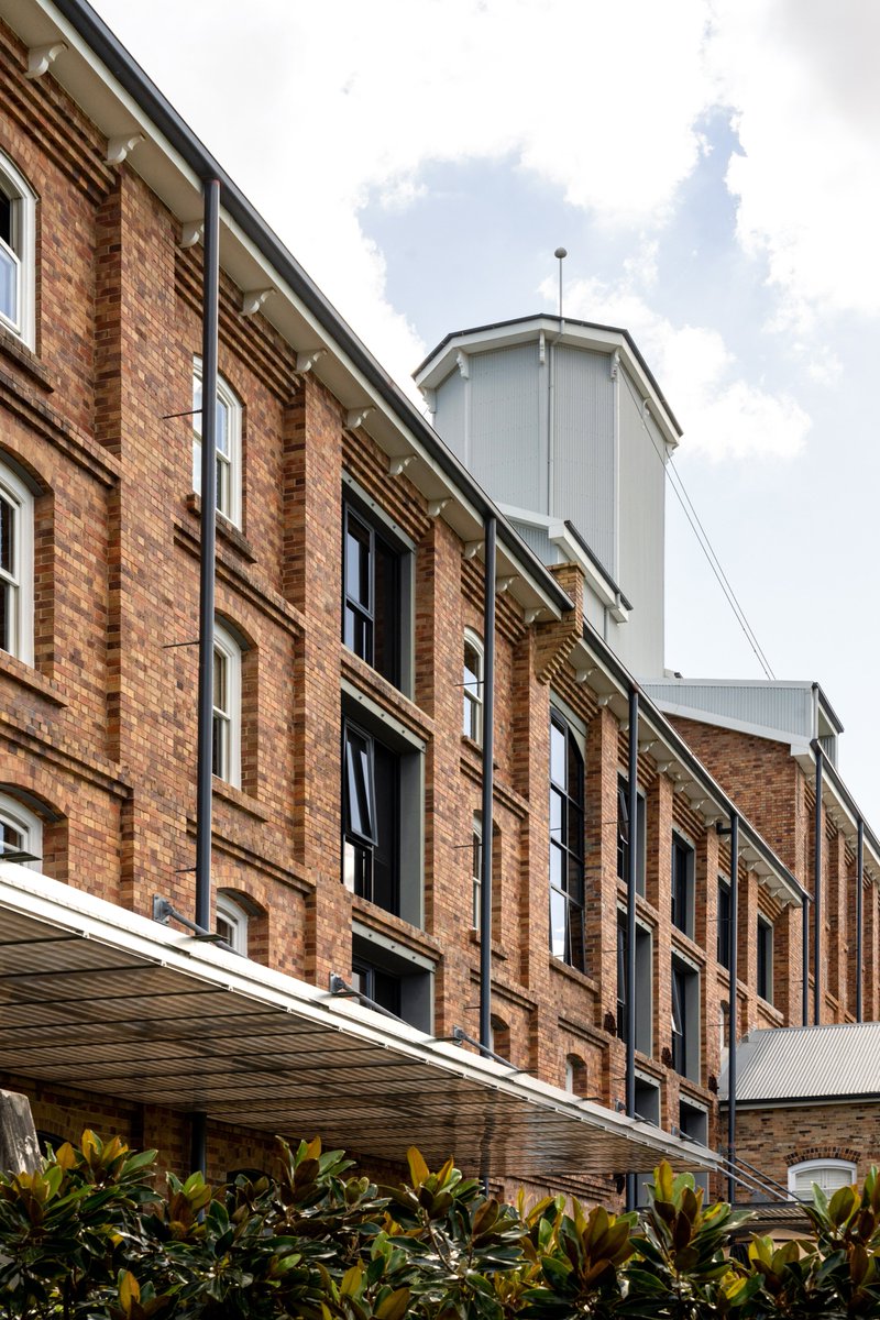 #SOLD // UNDER THE HAMMER
2133/32 Refinery Parade, New Farm