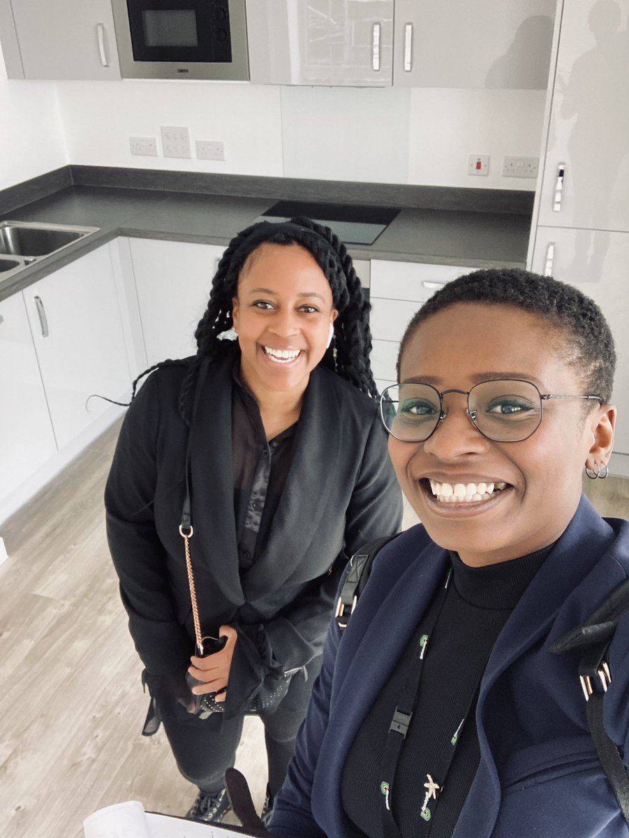 Smiles all round from our development &amp; sales team yesterday, at handover of our Forest Gate scheme 🏠 <a href="/GatewayHousing/">Gateway Housing</a> #OneTeam #AffordableHomes