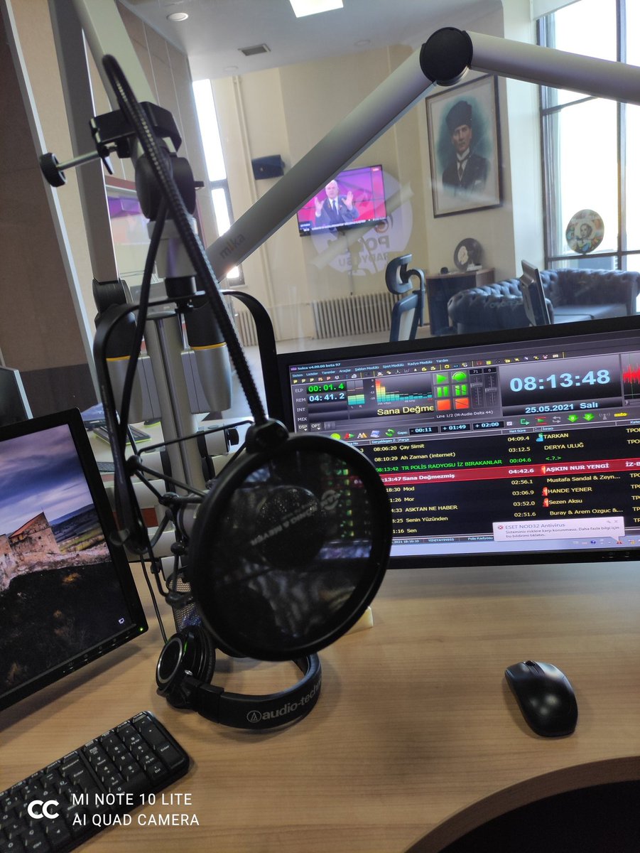 hakanerdgms's tweet photo. Polis Radyosu Haber Bülteni'nde mikrofondayım.
Hayırlı Günler 🎙️
#Salı #Haber #Radio #News #gündem #RadioPolice https://t.co/ETOq5zz8kR