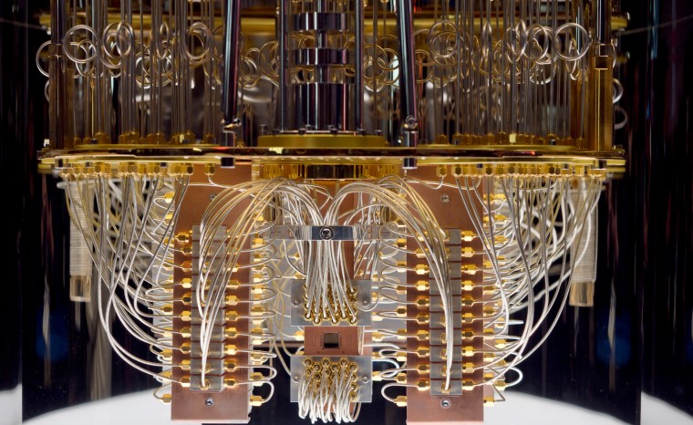 MilvaGauto's tweet image. Cómo está tu compu,
pc, I Mac? 
Esta es la computadora quántica con el nuevo sistema que proveerá los Starlinks. 
#QuantumComputing

&quot;En el primer #FutureTalks hablaremos de una tecnología que promete cambiar el mundo de la computación: Quantum Computing&quot; fundacionbankinter.org/blog/noticia/f…