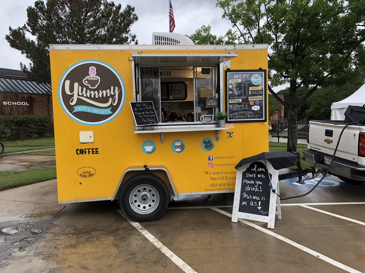 Warm coffee on an unusually chilly May day. What a kind gesture from a sweet Wildcat parent! 
💚🐾💛