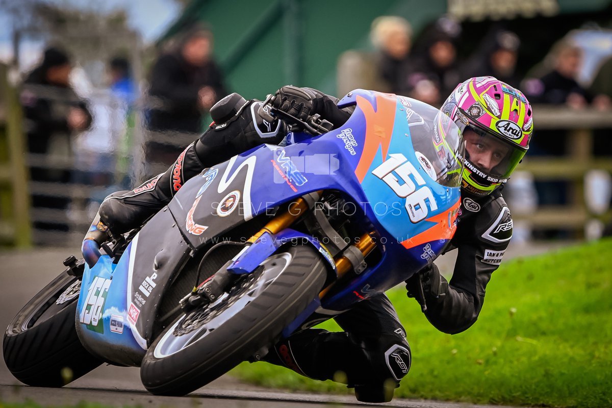 Pushing at Esses Out <a href="/AdamMclean56/">Adam Mclean</a> of <a href="/McAdooRacing/">McAdoo Kawasaki</a> on board the machine of VRS Racing <a href="/r_silvester/">Robbie</a> <a href="/MountOlivers/">Oliver’s Mount</a> <a href="/rstmoto/">RST</a> <a href="/WhyArai/">Arai Helmets UK</a>