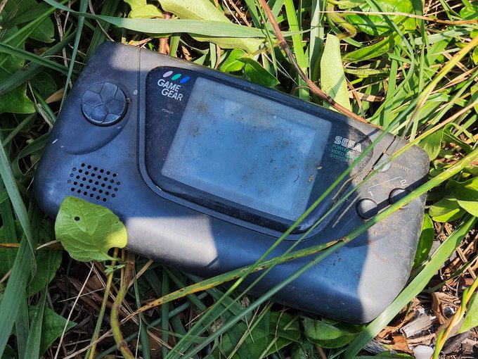 海辺に捨てられたゲームギアを救出したけど しきるーむ