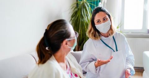 Begrijp jij je dokter altijd? 💬 Omdat je gezondheid belangrijk is, is het belangrijk dat je begrijpt wat je arts je vertelt. Lees het advies van huisarts Ruth om je dokter beter te begrijpen. devoorzorg-bondmoyson.be/blog/doktersbe…