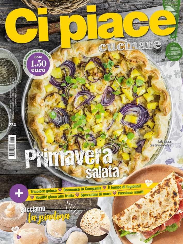 #Martedì è il nostro giorno! In #edicola vi aspetta #cipiacecucinare ed è come sempre ricchissimo! Fagiolini protagonisti, tricolore dolce &amp;salato 🇮🇹, piadina fatta in casa, torte salate, spezzatini di pesce, soufflé glacé e tanto altro ancora... 😀 #25maggio #ricette #food