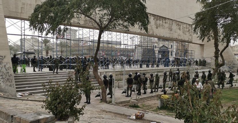 التحرير الان تمتلئ بقوات حفظ النظام بأعداد خياليه .
#العدلين_راجعين 
#العراق_ينتفض 
#مليونيه_تشرينيه