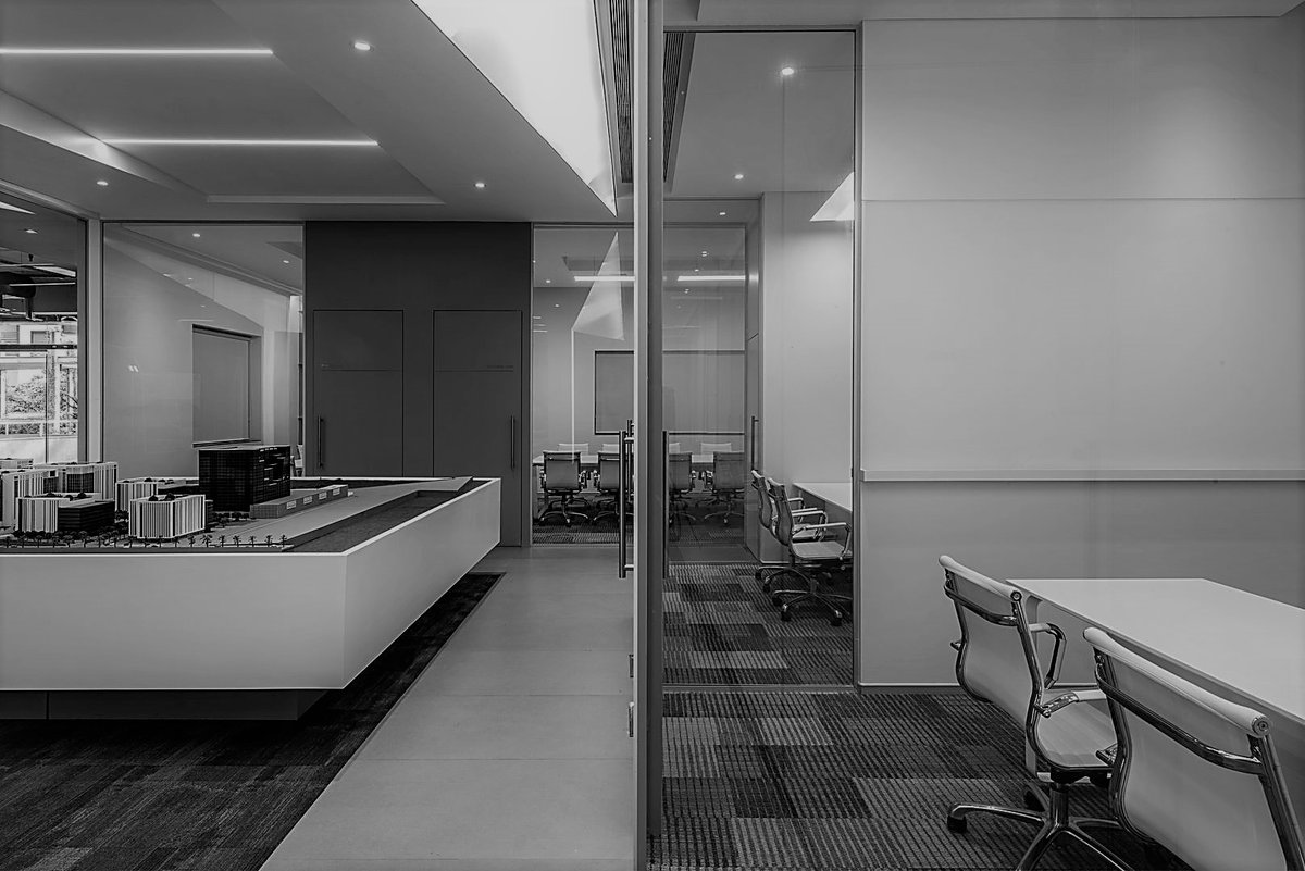 ArchitectsDig's tweet photo. The levitating space-divider at K Raheja Corp’s One by Two Gallery captures a view of the model of the development, much like a photo-frame.

#DIGDesignStudio #DIGArchitects #experiencecentre #ceilingdesign #InsideOutside #Designintigrated https://t.co/gvvS9LHP3m