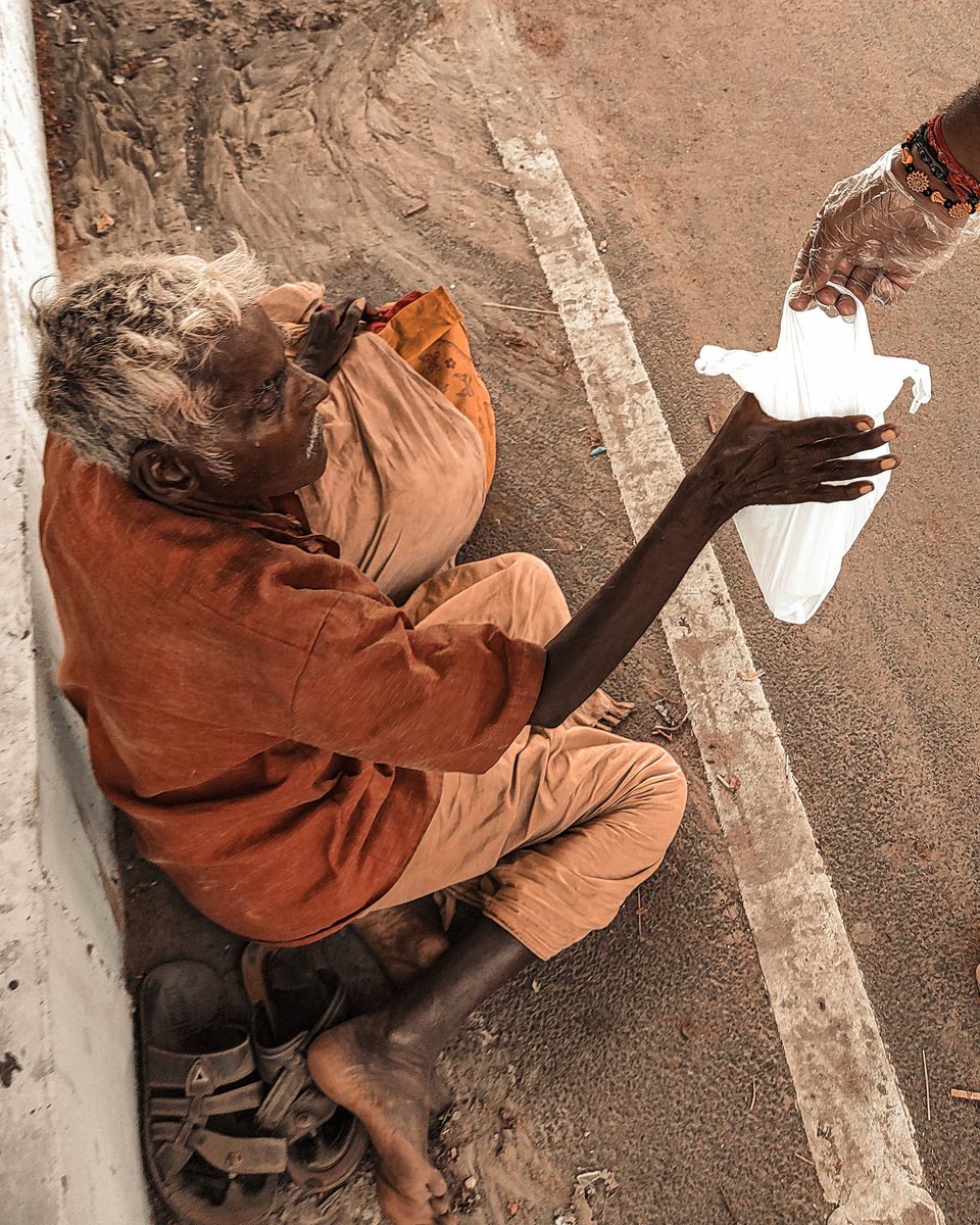 SocialAid1's tweet photo. Helping a needy person is like serving God. Kindness and empathy makes a human being more humane.💙
@SKProdOffl @gvprakash @Music_Santhosh  #Share #Help #poor https://t.co/SPXwaTrLNs