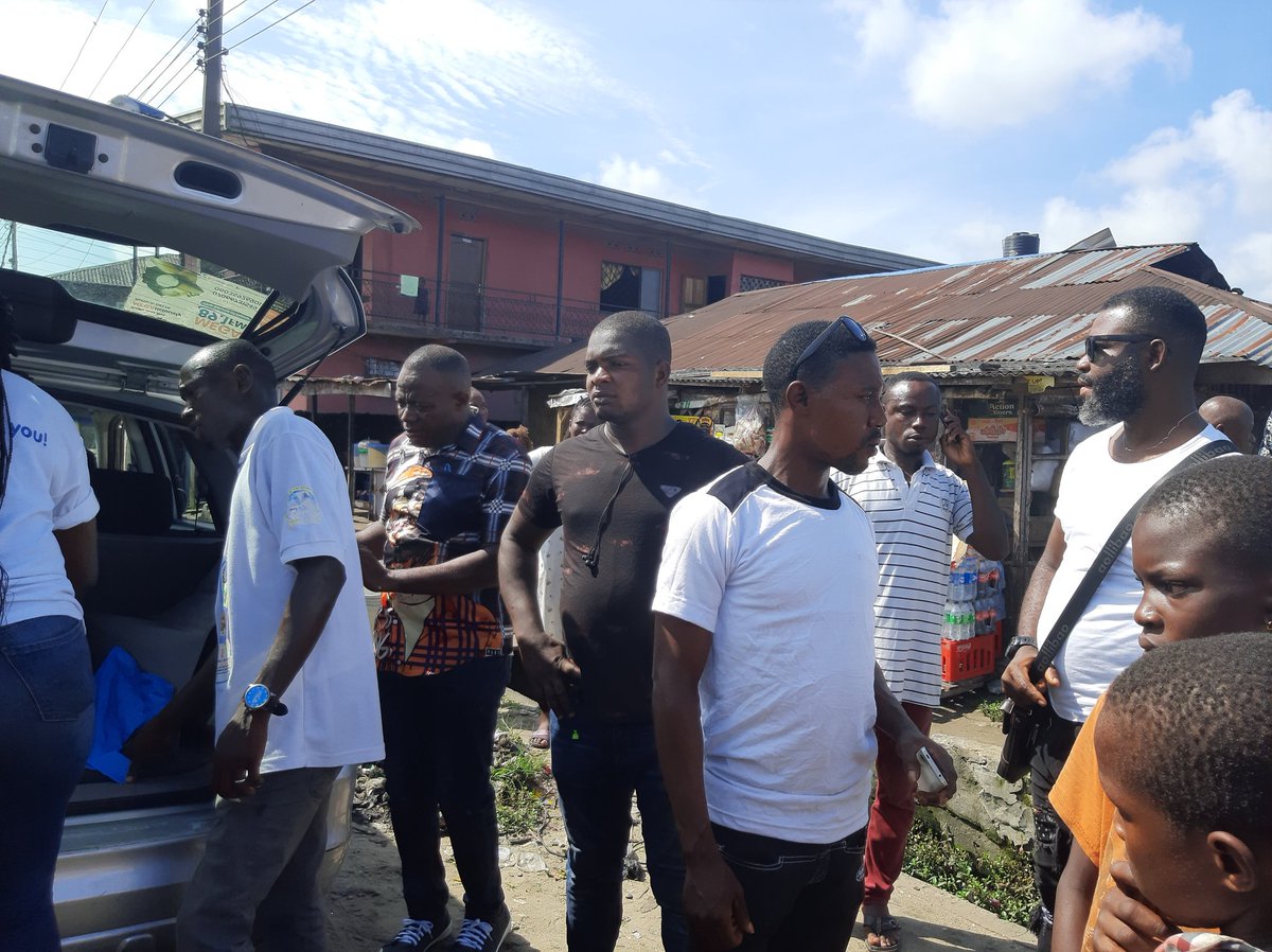 LightrayM's tweet image. I cannot thank Warri People enough!! #givebacktosociety
Here are I am as #QueenMother with my Mega Chief Izeh, Onos B &amp;amp; Anu Radio Barbie with my MEGA FM Crew joined by other Chiefs: Gilbert, Eruo, Gidigba, Onajite, Amino, E.K Fashion &amp;amp; many others in Warrii