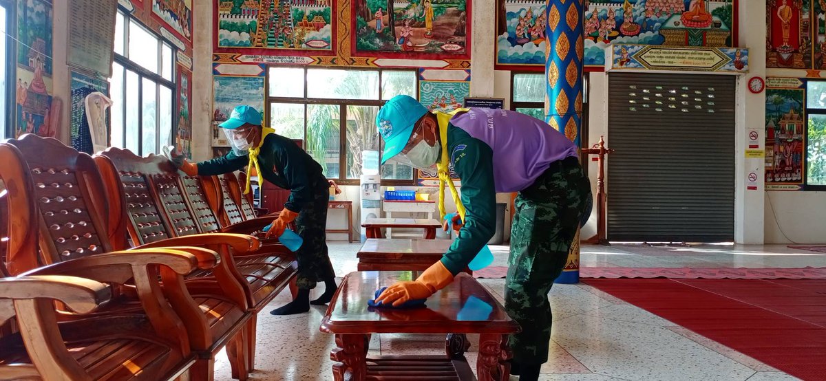 2idpr's tweet image. กองร้อยจิตอาสา ร.2 พัน.3 รอ.   ดำเนินกิจกรรมจิตอาสา " เราทำความดี เพื่อชาติ ศาสน์ กษัตริย์ "  โดยใช้น้ำยาฆ่าเชื้อทำความสะอาดเช็ดถูพื้นผิวศาลาและทำการฉีดพ่นเพื่อป้องกันการแพร่ระบาดของเชื้อโรคไวรัสโคโรนา(COVID19 ณ. วัดเวฬุวนาราม  หมู่ที่ 17 ต.เมืองเก่า  อ.กบินทร์บุรี จว.ปราจีนบุรี