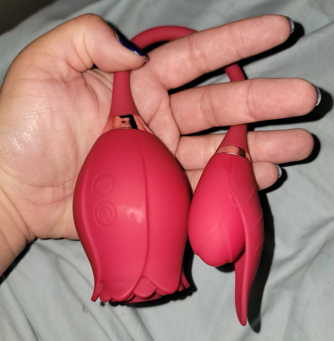 God this thing is LEGIT. The vibe can strip paint and the rose sucker feels sooo good. I'm attaching<a href="/tag/slut"class="tags"><span>#slut</span></a><a href="/tag/transporn"class="tags"><span>#transporn</span></a><a href="/tag/femmeboy"class="tags"><span>#femmeboy</span></a>