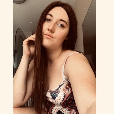 bethjadethomasx's tweet photo. #NewProfilePic https://t.co/rDz9696Eg0