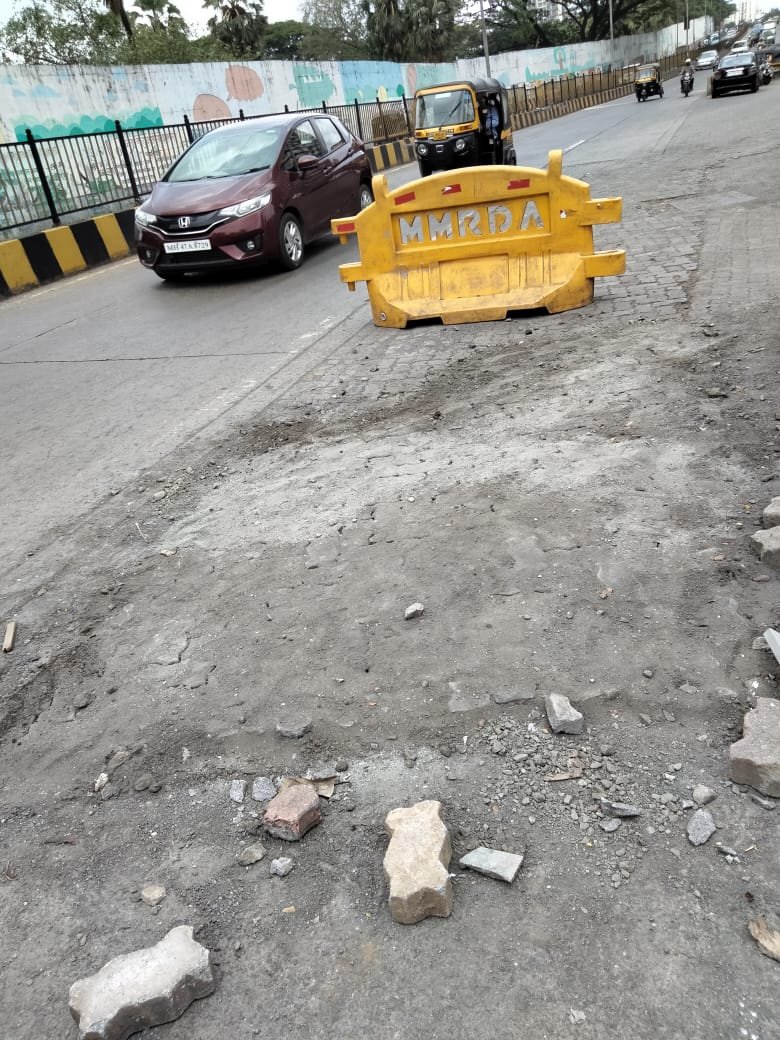 mybmcWardRS's tweet photo. @Daksh2324436 @mybmc @PotholeWarriors @RoadsOfMumbai @mumbaitak @dna @mumbaimatterz Sir, your complaint has been attended. Checkout the photograph attached herewith. https://t.co/dD1IL0hxCd