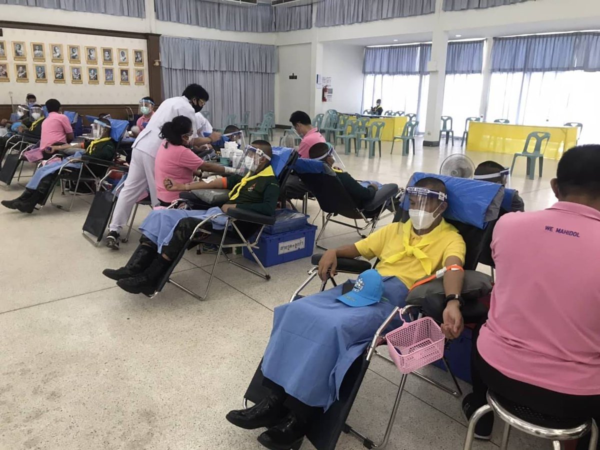 2idpr's tweet image. ช.พัน.2 พล.ร.2 รอ.  ได้จัดกำลังพลจิตอาสา ร่วมบริจาคโลหิต เพื่อนำไปช่วยเหลือประชาชน ในภาวะที่โลหิตขาดแคลน เนื่องจากสถานการณ์การแพร่ระบาดของโรคติดเชื้อไวรัสโคโรนา 2019 (COVID-19) ณ อาคารพรหมโยธี อ.เมือง จ.ปราจีนบุรี ยอดบริจาคโลหิตทั้งหมด 6,750 ซีซี

#กองทัพบกช่วยเหลือประชาชน