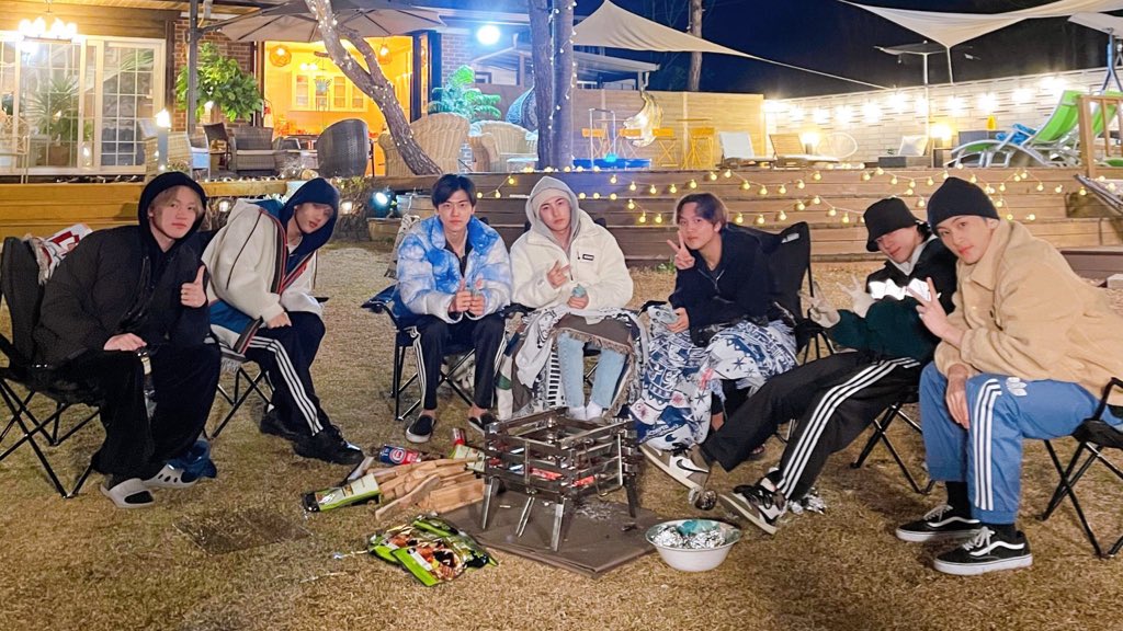 nby5o's tweet photo. 
 #HotSauce5thWin
 https://t.co/XfFQHK1s0p