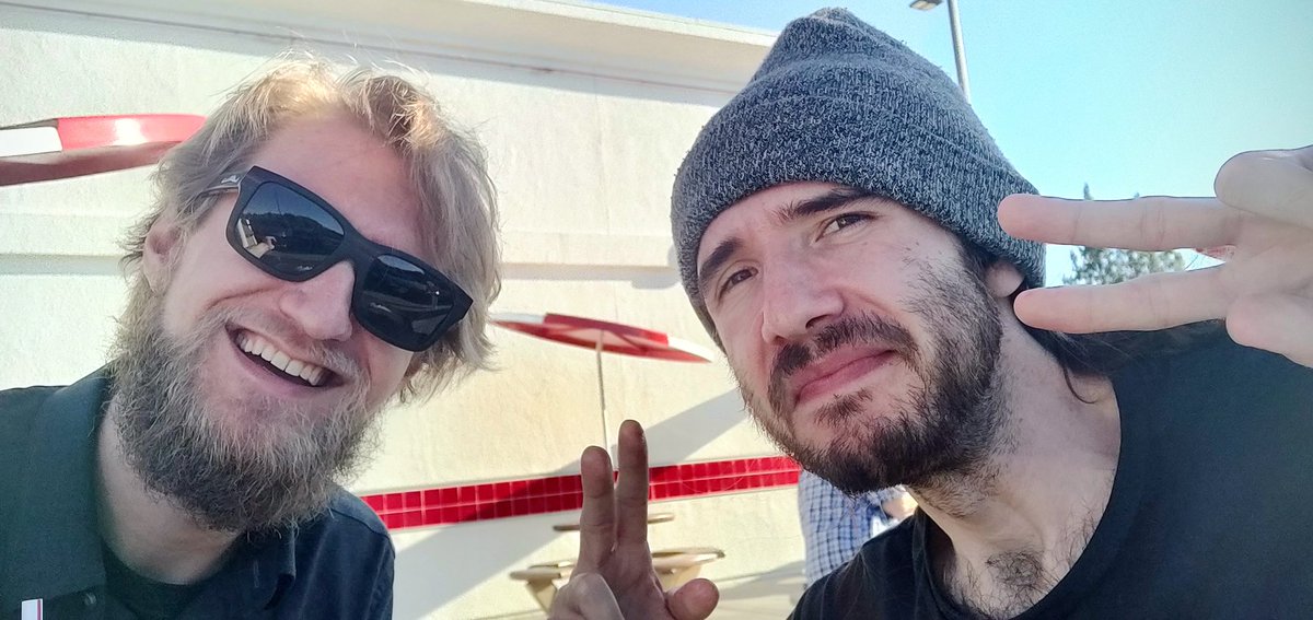 ClydeMachine's tweet photo. Haven't had In-N-Out in years, so @SwaMusic_ took me yesterday. #url2irl https://t.co/vrdm6xu3sR